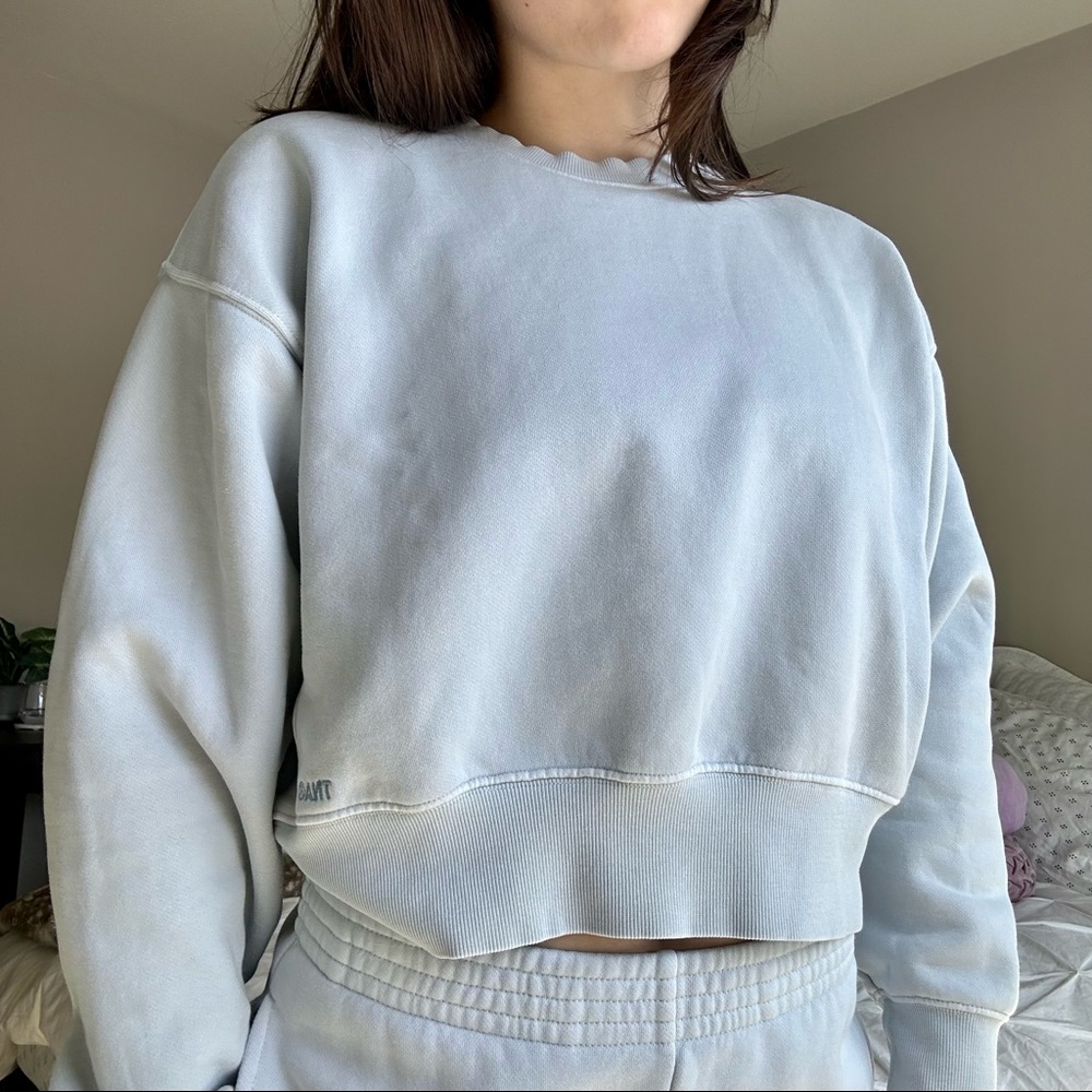 Aritzia TNA Cozy Fleece Boyfriend Boxy Cropped Sweatshirt in Mirror Blue - Picture 2 of 8